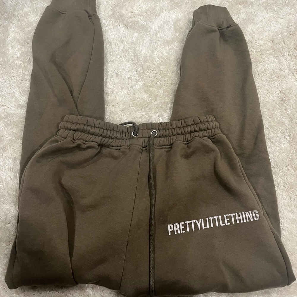Pretty Little Thing olive green sweats